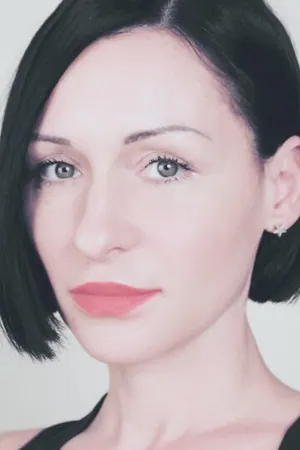 Анна Чистова — Художник