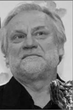Юрий Устинов — Художник: портрет