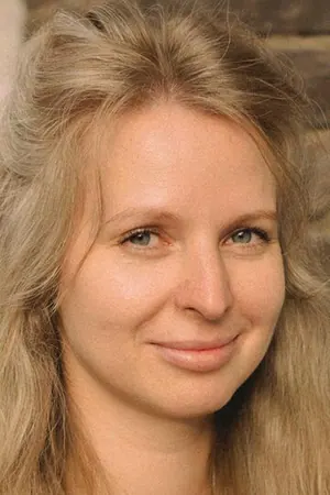 Анна Стрельникова — Художник