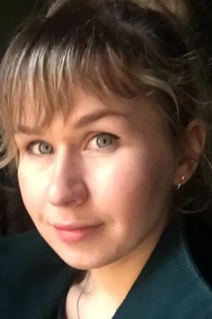 Полина Петелина — Художник