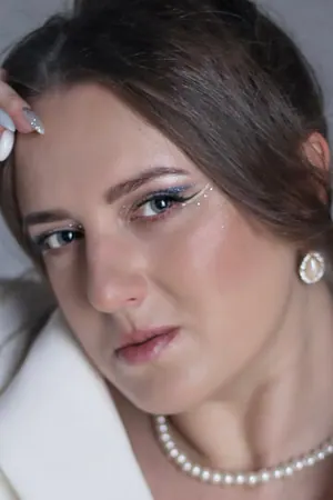 Мария Вишневецкая — Художник: портрет